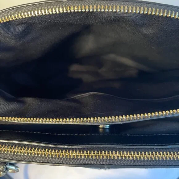 COACH Christie Crossgrain Leather Carryall Shoulder Bag in Black - Preowned - Picture 13 of 15